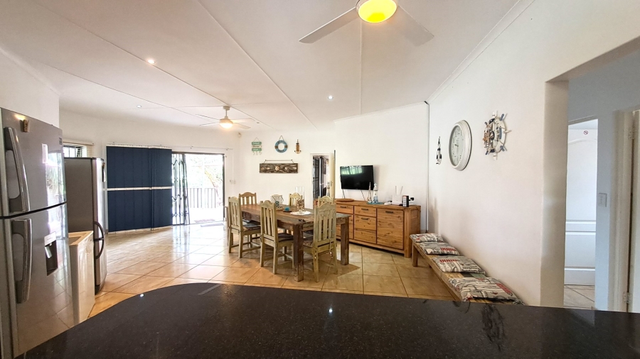 4 Bedroom Property for Sale in Leisure Bay KwaZulu-Natal