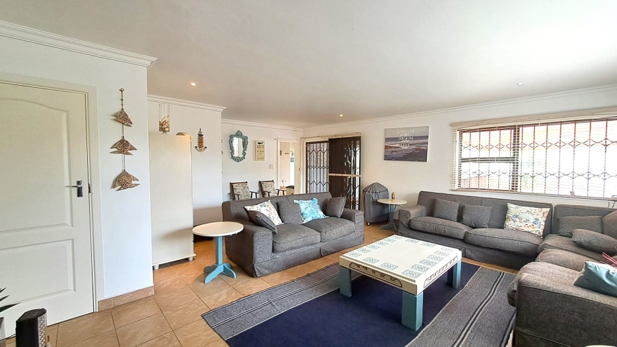 4 Bedroom Property for Sale in Leisure Bay KwaZulu-Natal