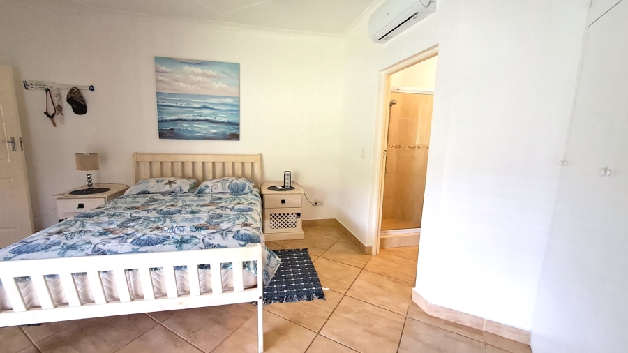4 Bedroom Property for Sale in Leisure Bay KwaZulu-Natal