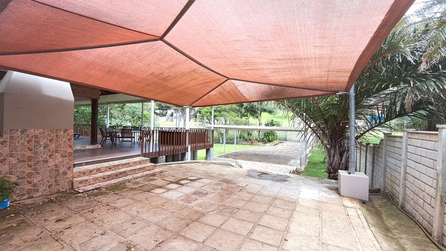 4 Bedroom Property for Sale in Leisure Bay KwaZulu-Natal