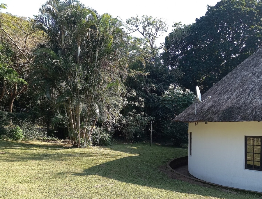 2 Bedroom Property for Sale in Umtentweni KwaZulu-Natal