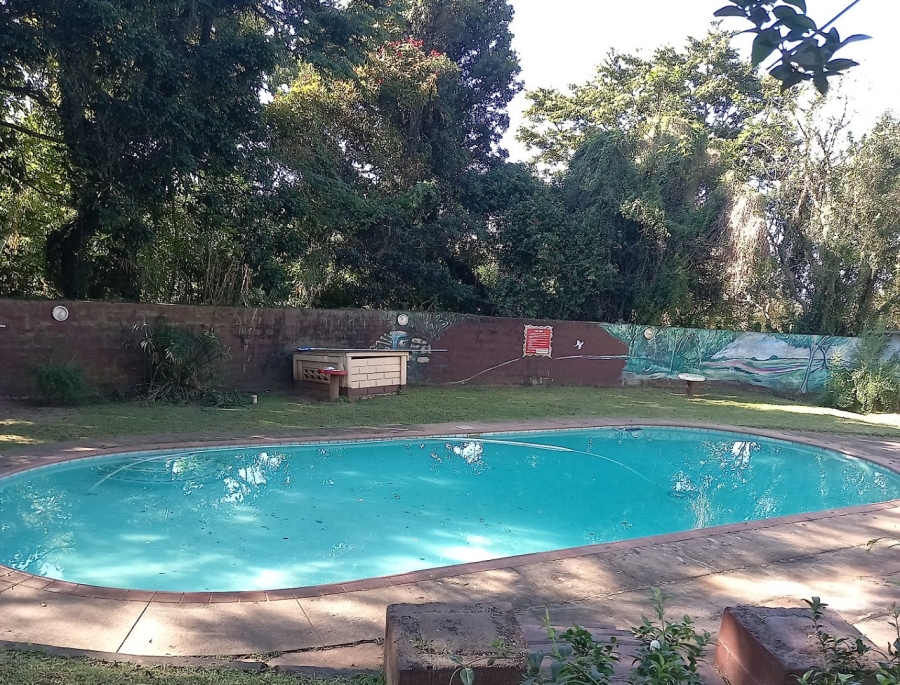 2 Bedroom Property for Sale in Umtentweni KwaZulu-Natal