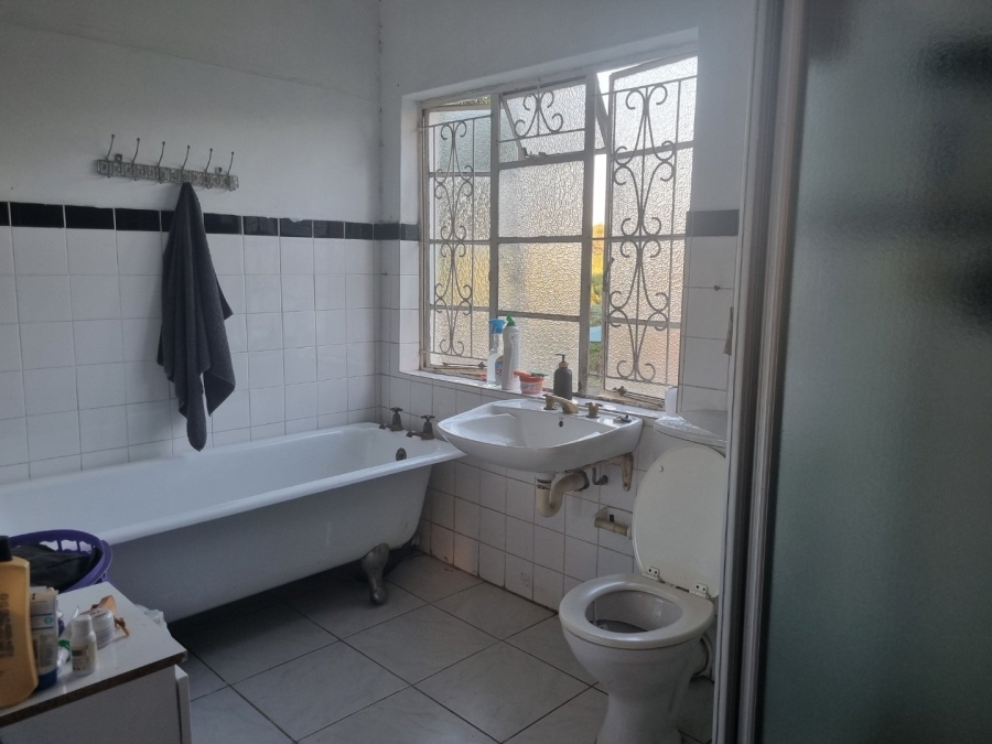 1 Bedroom Property for Sale in Prestbury KwaZulu-Natal