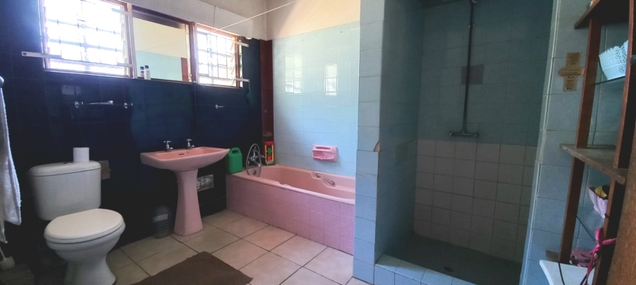 3 Bedroom Property for Sale in Oslo Beach KwaZulu-Natal