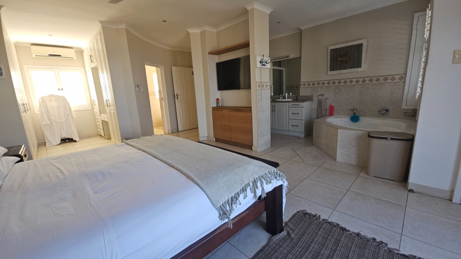 4 Bedroom Property for Sale in Sheffield Beach KwaZulu-Natal