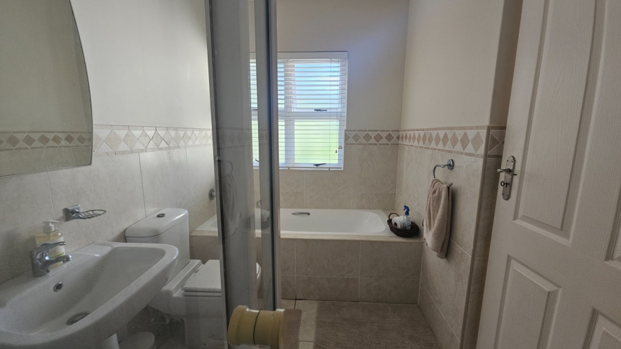 4 Bedroom Property for Sale in Sheffield Beach KwaZulu-Natal