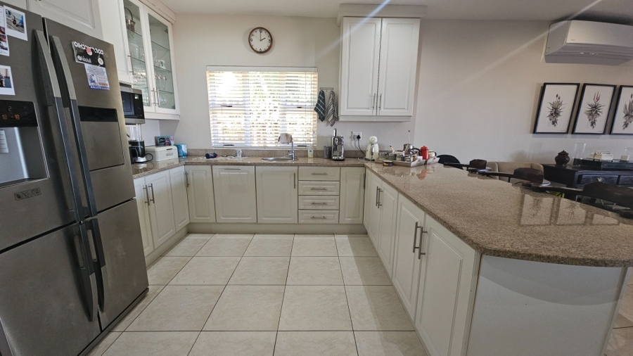 4 Bedroom Property for Sale in Sheffield Beach KwaZulu-Natal