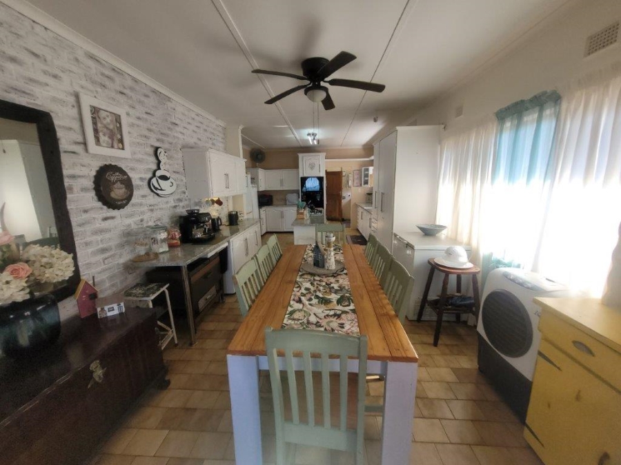 4 Bedroom Property for Sale in Hibberdene KwaZulu-Natal