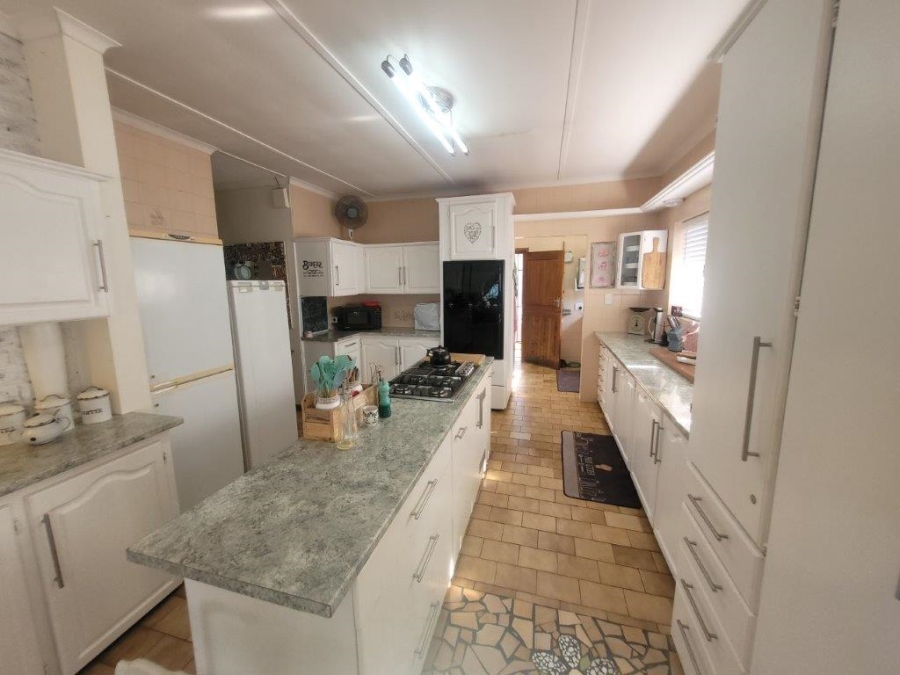 4 Bedroom Property for Sale in Hibberdene KwaZulu-Natal