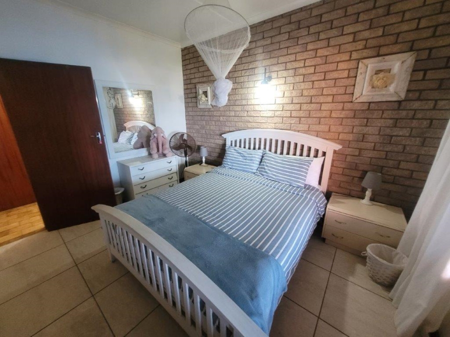 4 Bedroom Property for Sale in Hibberdene KwaZulu-Natal