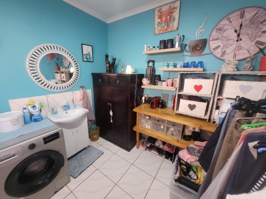 4 Bedroom Property for Sale in Hibberdene KwaZulu-Natal