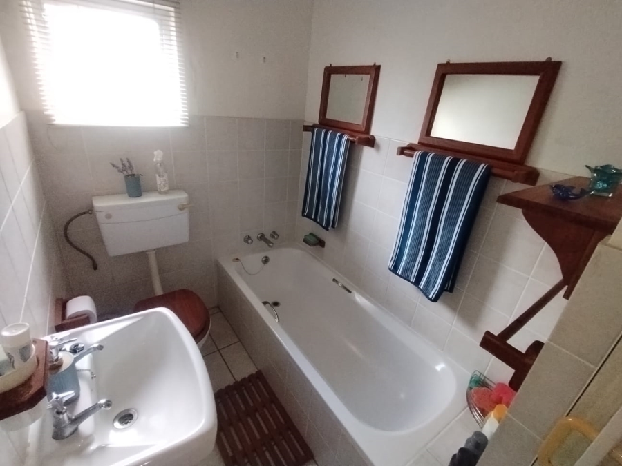 2 Bedroom Property for Sale in Hibberdene KwaZulu-Natal