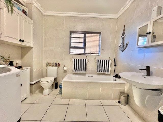2 Bedroom Property for Sale in Sea Park KwaZulu-Natal