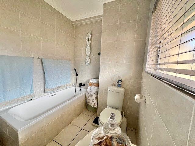 2 Bedroom Property for Sale in Sea Park KwaZulu-Natal