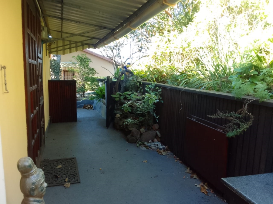 2 Bedroom Property for Sale in Hibberdene KwaZulu-Natal