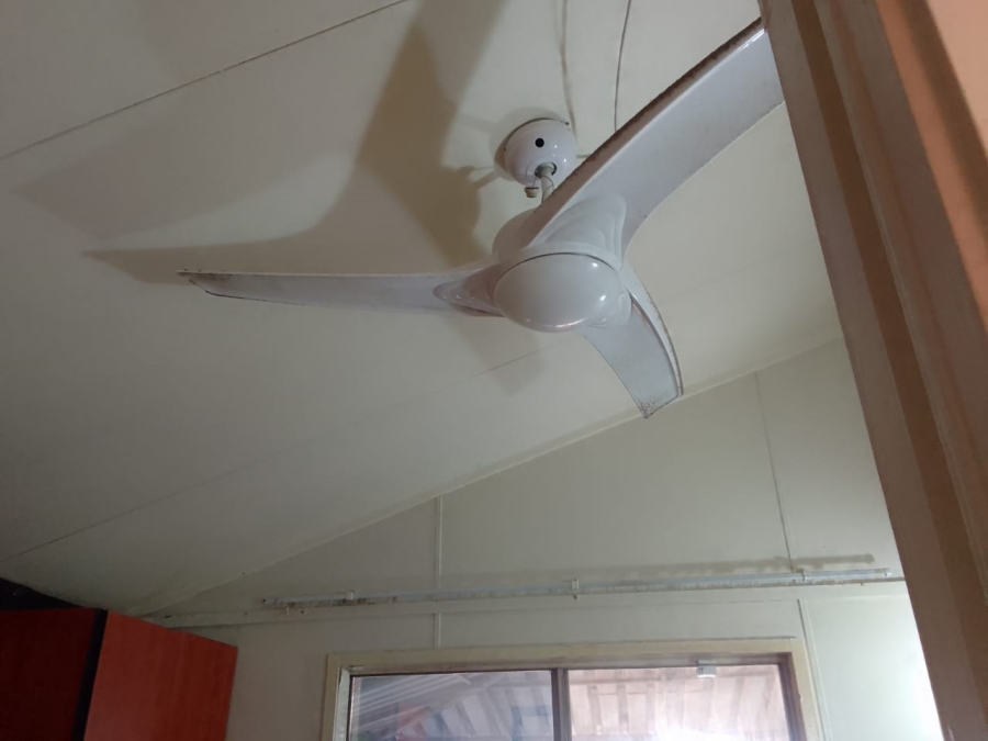 2 Bedroom Property for Sale in Hibberdene KwaZulu-Natal