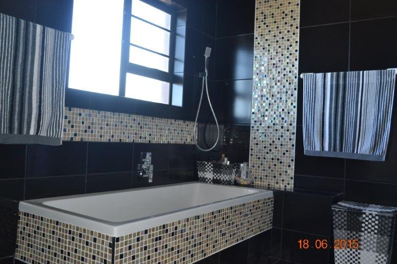 4 Bedroom Property for Sale in Southport KwaZulu-Natal