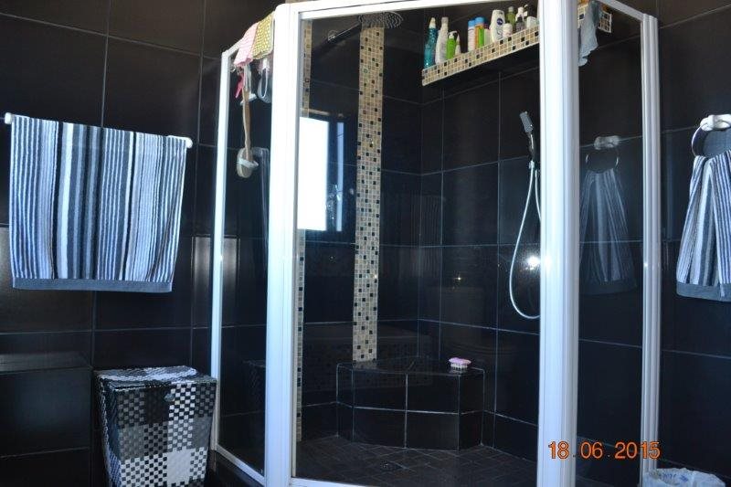 4 Bedroom Property for Sale in Southport KwaZulu-Natal