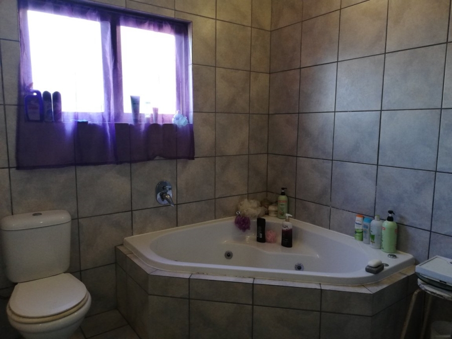 3 Bedroom Property for Sale in Sea Park KwaZulu-Natal