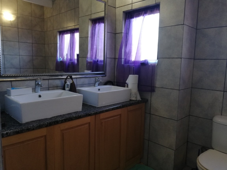 3 Bedroom Property for Sale in Sea Park KwaZulu-Natal
