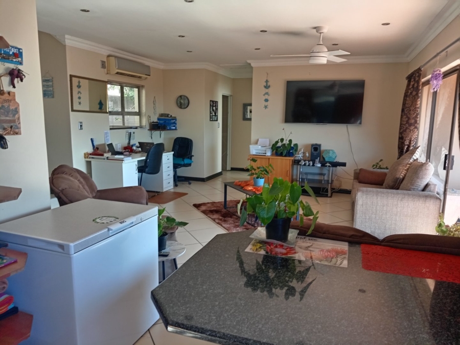 4 Bedroom Property for Sale in Shelly Beach KwaZulu-Natal