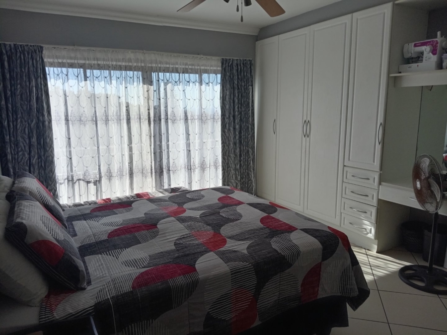 4 Bedroom Property for Sale in Shelly Beach KwaZulu-Natal