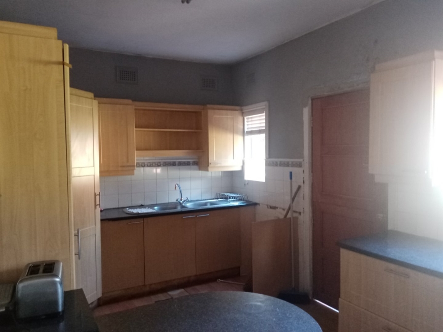 9 Bedroom Property for Sale in Umbilo KwaZulu-Natal