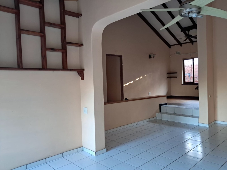 5 Bedroom Property for Sale in Bluff KwaZulu-Natal