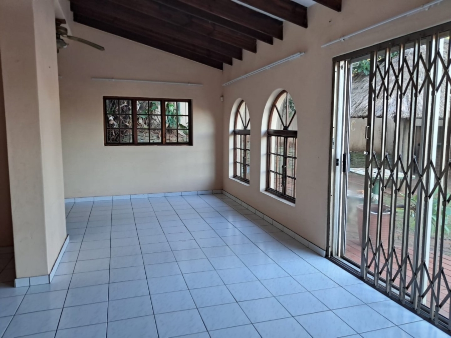 5 Bedroom Property for Sale in Bluff KwaZulu-Natal