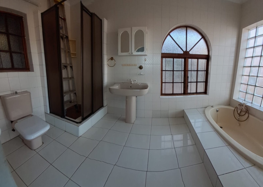 5 Bedroom Property for Sale in Bluff KwaZulu-Natal
