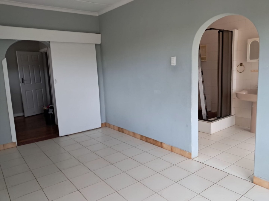 5 Bedroom Property for Sale in Bluff KwaZulu-Natal