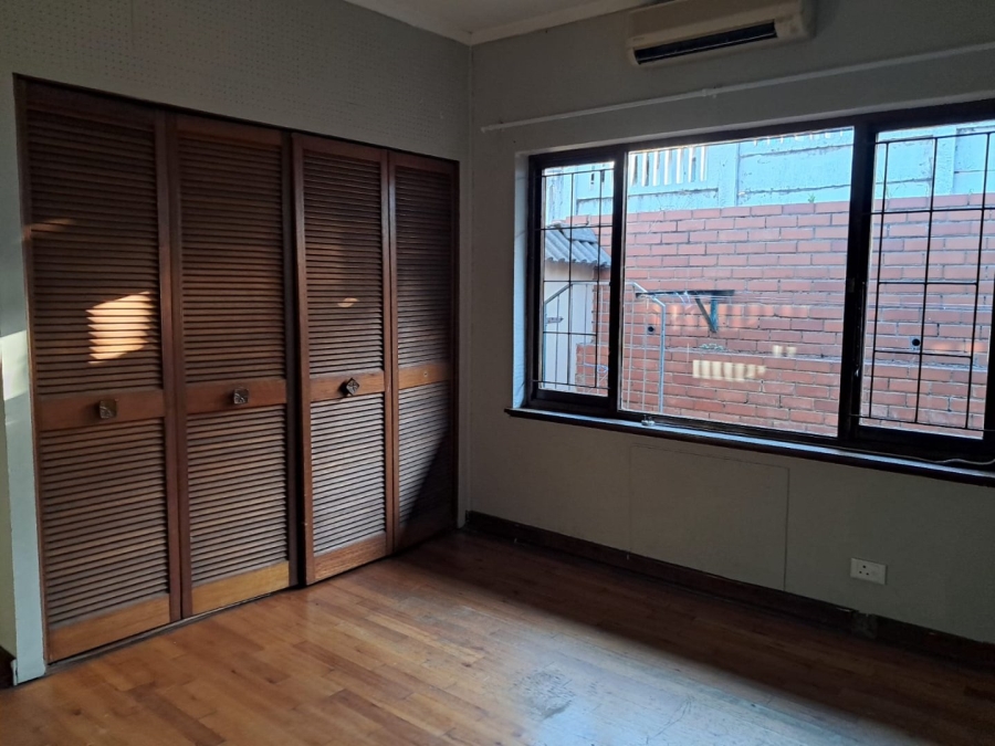 5 Bedroom Property for Sale in Bluff KwaZulu-Natal