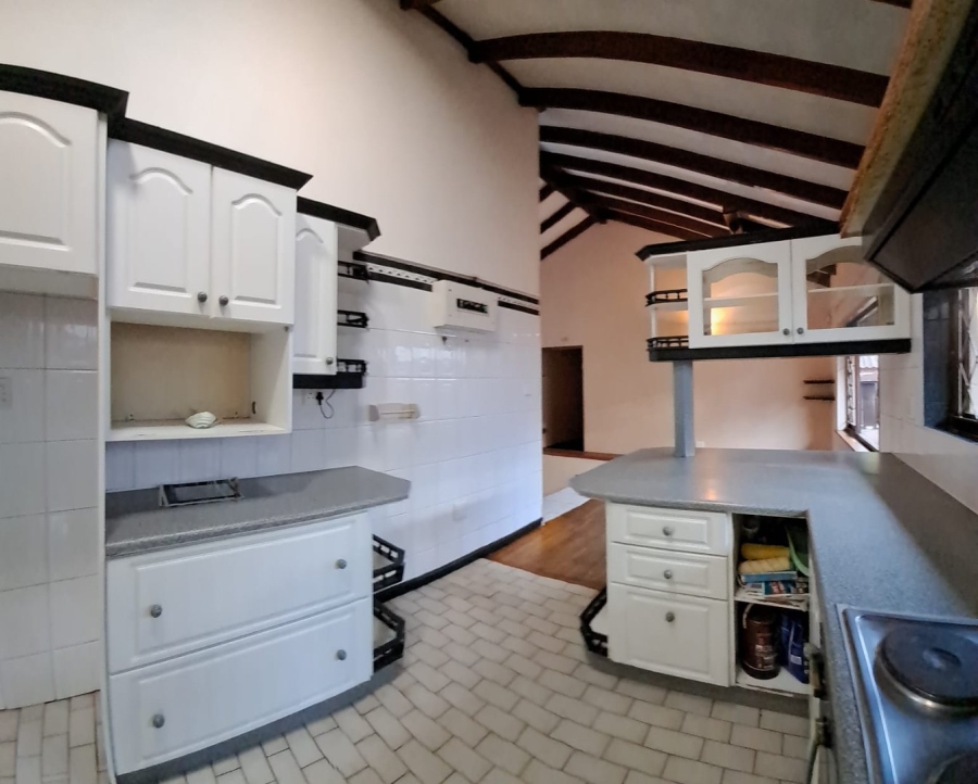 5 Bedroom Property for Sale in Bluff KwaZulu-Natal