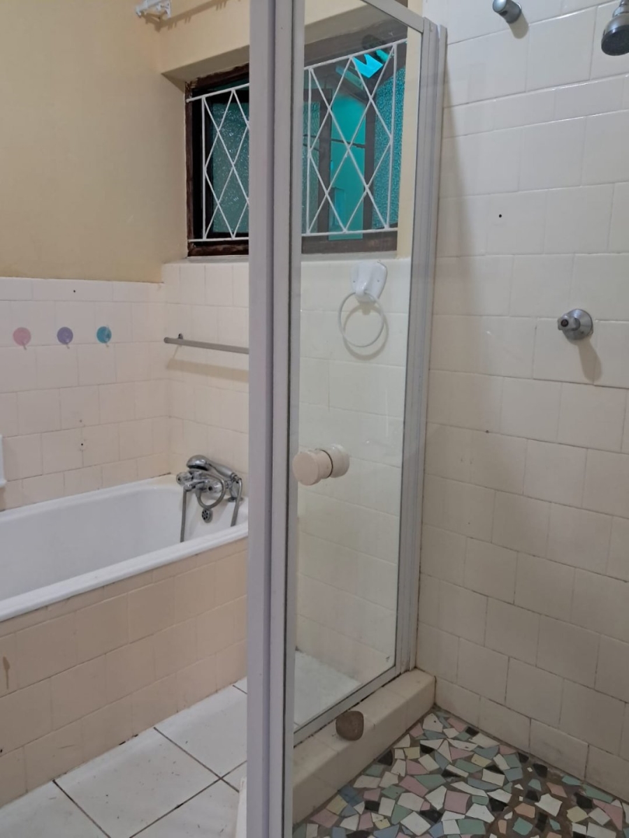 5 Bedroom Property for Sale in Bluff KwaZulu-Natal