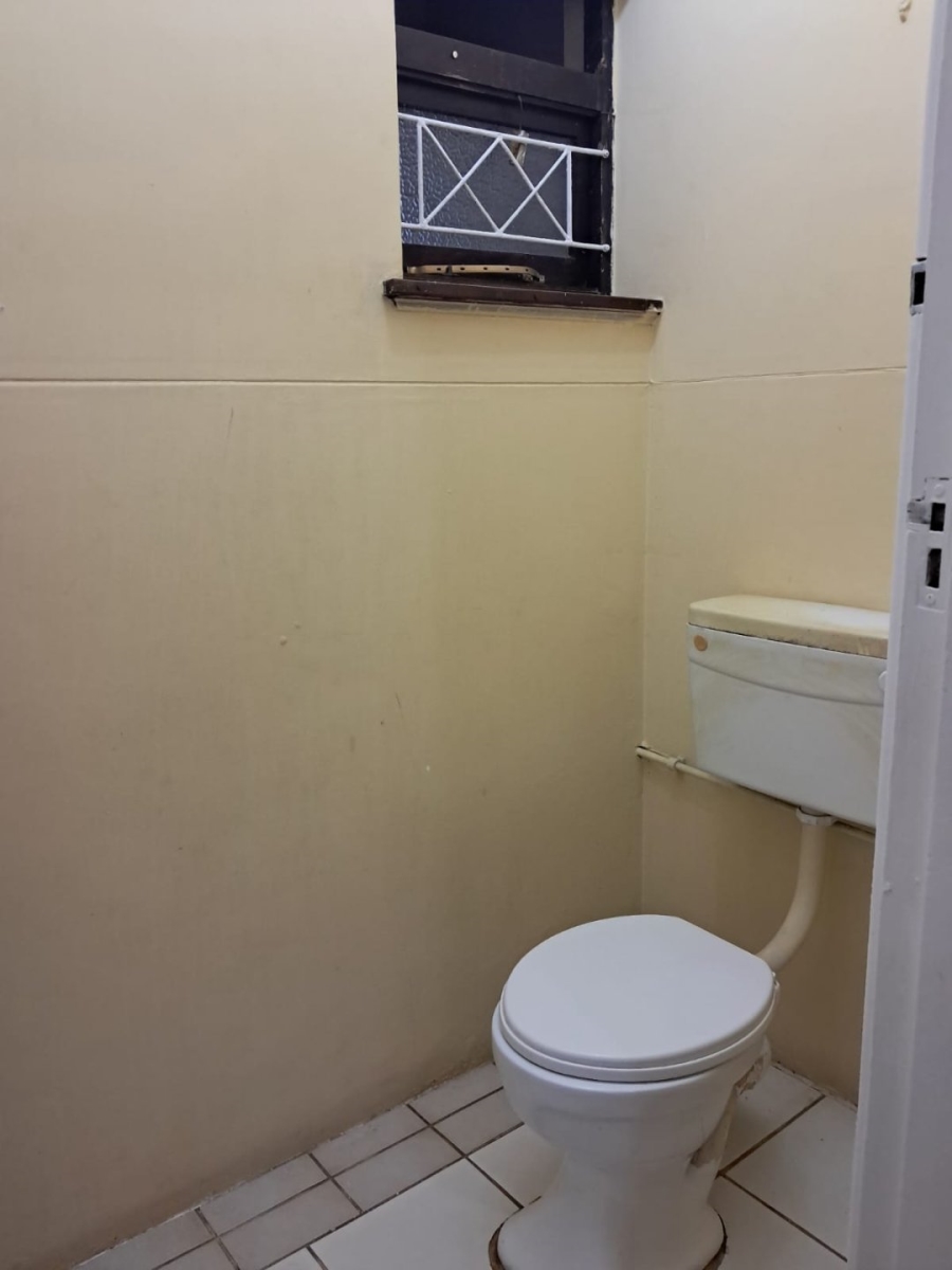 5 Bedroom Property for Sale in Bluff KwaZulu-Natal