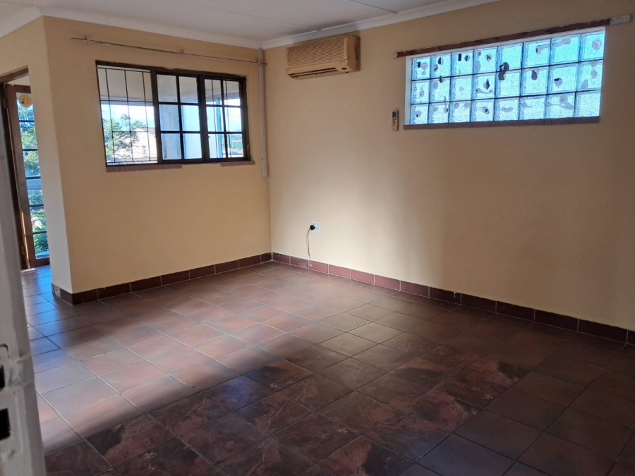 5 Bedroom Property for Sale in Bluff KwaZulu-Natal