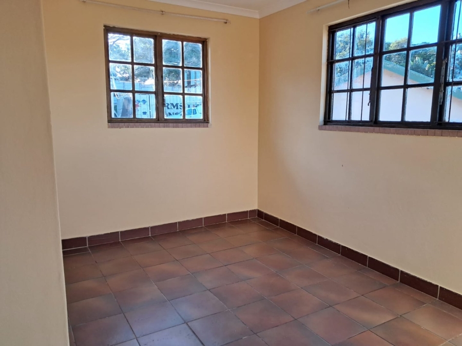 5 Bedroom Property for Sale in Bluff KwaZulu-Natal