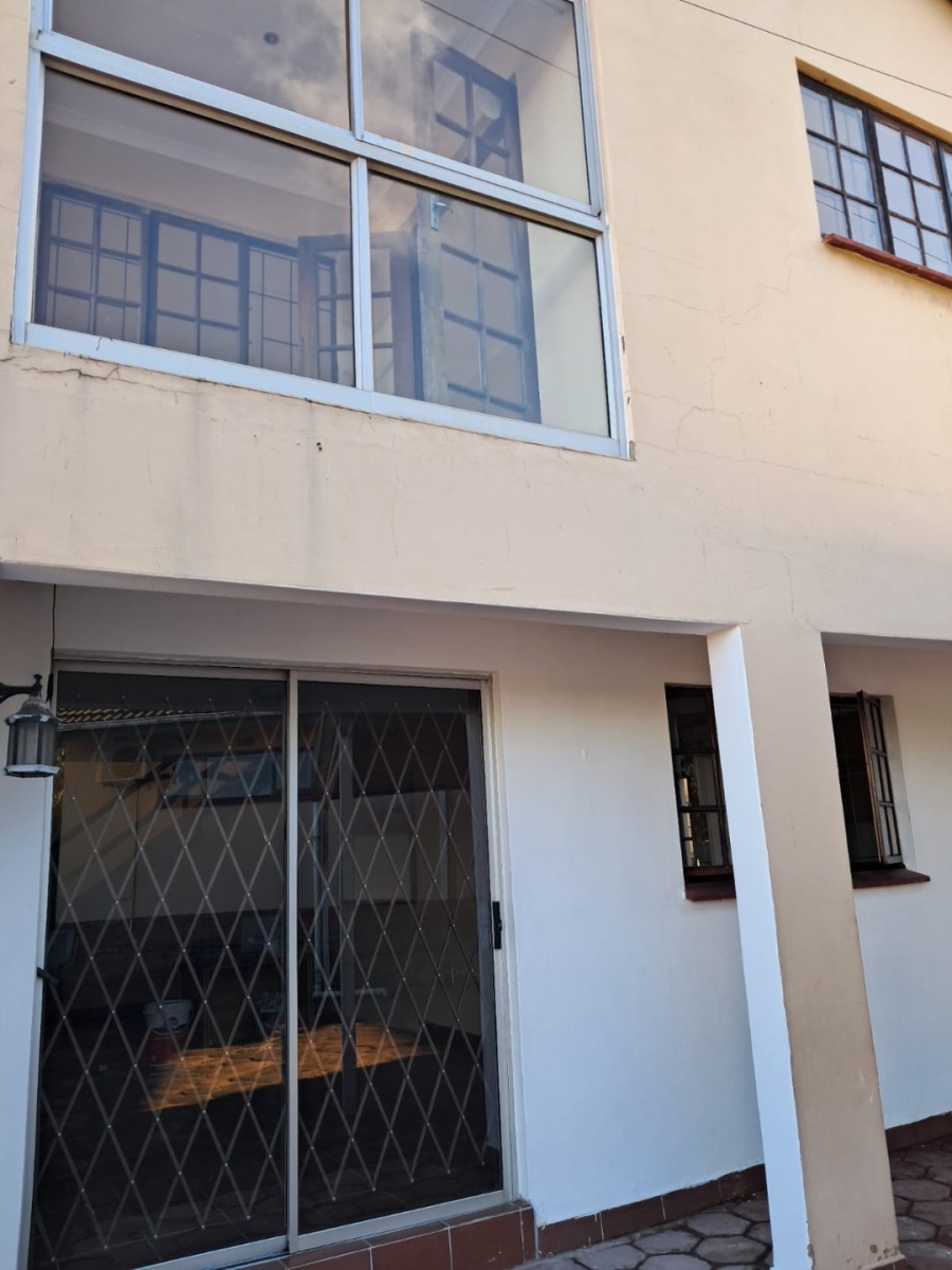 5 Bedroom Property for Sale in Bluff KwaZulu-Natal