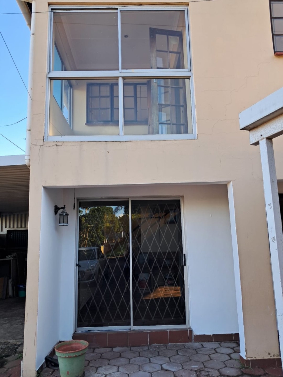 5 Bedroom Property for Sale in Bluff KwaZulu-Natal