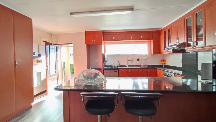 2 Bedroom Property for Sale in Southport KwaZulu-Natal