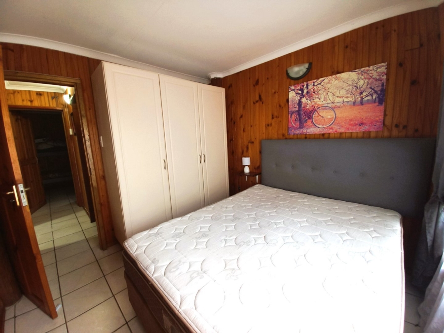 5 Bedroom Property for Sale in Southport KwaZulu-Natal