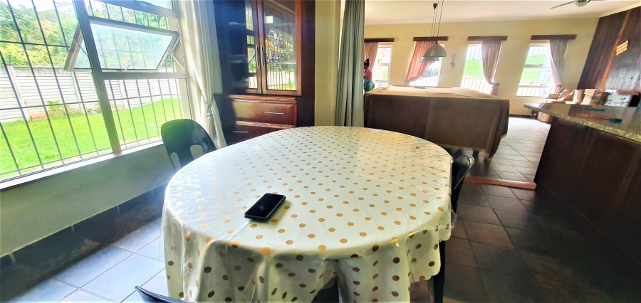 4 Bedroom Property for Sale in Umtentweni KwaZulu-Natal