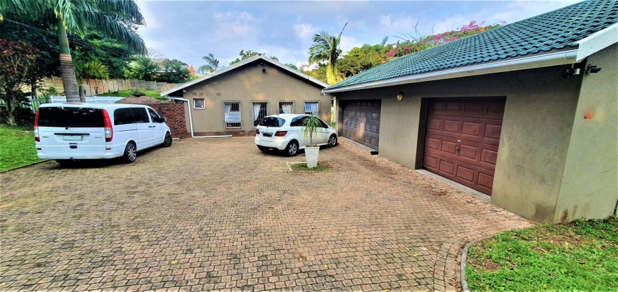 4 Bedroom Property for Sale in Umtentweni KwaZulu-Natal