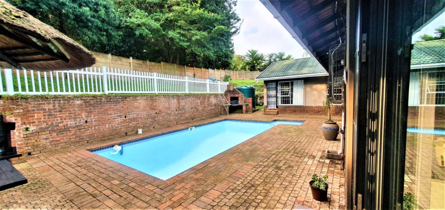 4 Bedroom Property for Sale in Umtentweni KwaZulu-Natal