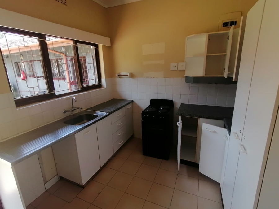 2 Bedroom Property for Sale in St Michaels On Sea KwaZulu-Natal