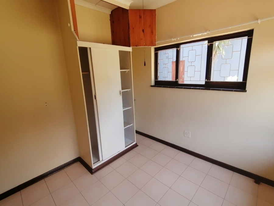 2 Bedroom Property for Sale in St Michaels On Sea KwaZulu-Natal
