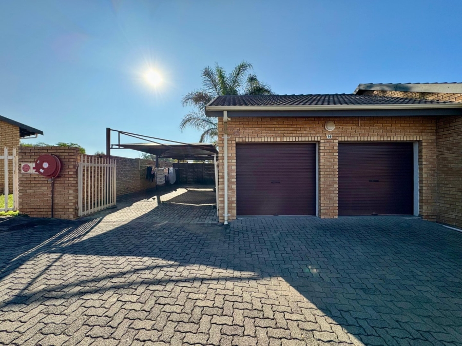 3 Bedroom Property for Sale in Pioneer Park KwaZulu-Natal