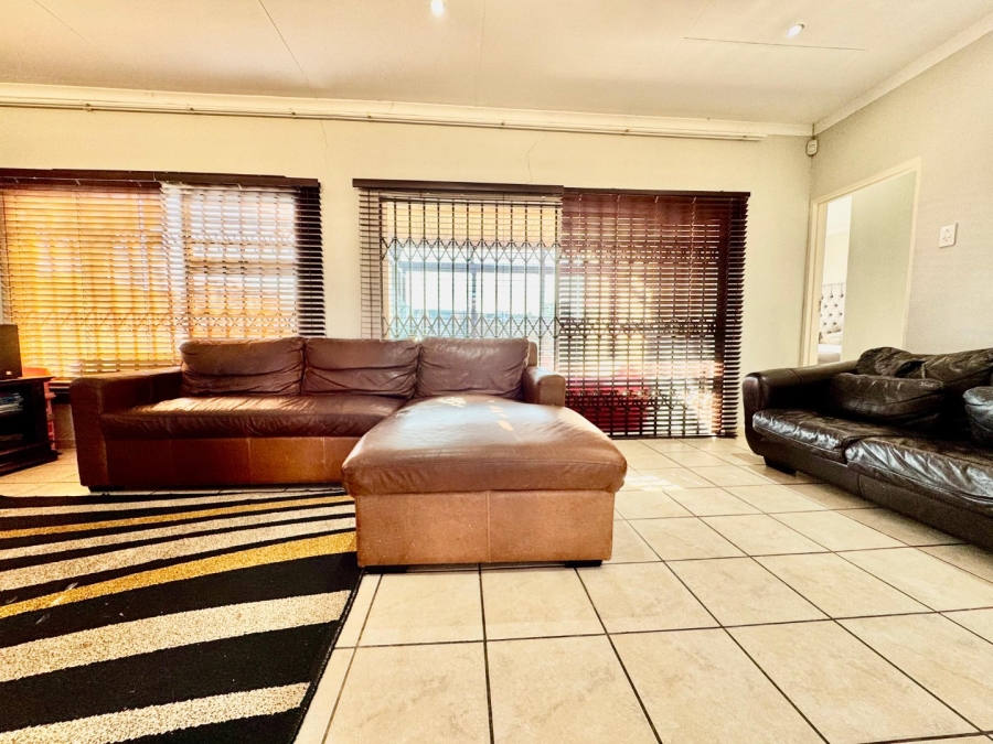 3 Bedroom Property for Sale in Pioneer Park KwaZulu-Natal