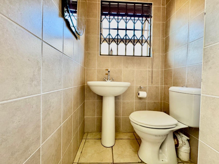 3 Bedroom Property for Sale in Pioneer Park KwaZulu-Natal