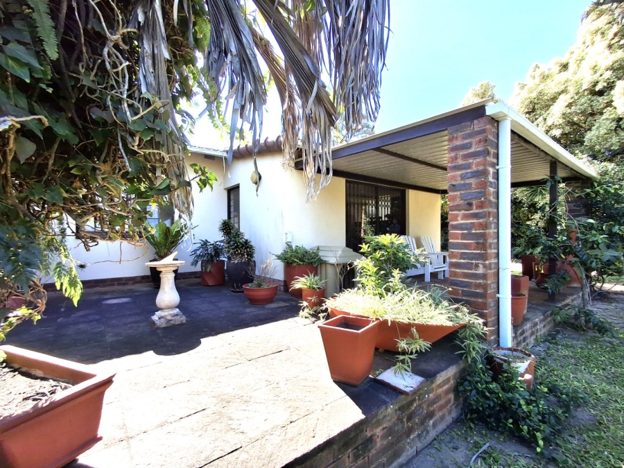 3 Bedroom Property for Sale in Port Edward KwaZulu-Natal